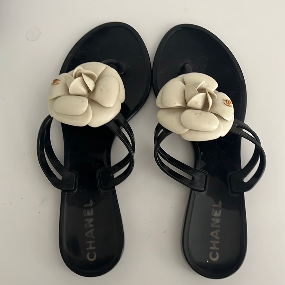 womens Chanel sandals